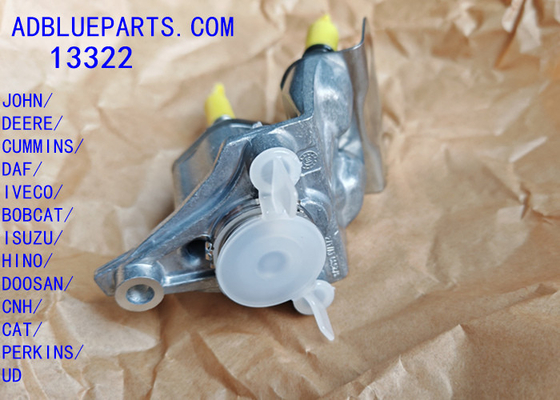 13322 OEM BOSCH デフドーシングユニット / ユーレアノズル / ドーシングモジュール 13322 アドブルーインジェクターノズル ジョーン・ディール・カミンズ DAF IVECO BOBCAT ISUZU HINO DOOSAN CNH CAT PERKINS UDのためのドーシングノズル