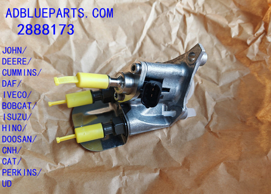 2888173 OEM BOSCH デフドーシングユニット / ユーレアノズル / ドーシングモジュール 2888173 アドブルーインジェクターノズル ジョーン・ディール・カミンズ DAF IVECO BOBCAT ISUZU HINO DOOSAN CNH CAT PERKINS UDのためのドーシングノズル