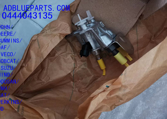 0444043135 OEM BOSCH デフ・ドーシング・ユニット / ユーレア・ノズル / ドーシング・モジュール 0444043135 アドブルー・インジェクター ノズル ドーシング・ノズル JOHN DEERE CUMMINS DAF IVECO BOBCAT ISUZU HINO DOOSAN CNH PER CATKINS UD