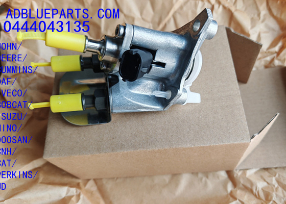 0444043135 OEM BOSCH デフ・ドーシング・ユニット / ユーレア・ノズル / ドーシング・モジュール 0444043135 アドブルー・インジェクター ノズル ドーシング・ノズル JOHN DEERE CUMMINS DAF IVECO BOBCAT ISUZU HINO DOOSAN CNH PER CATKINS UD